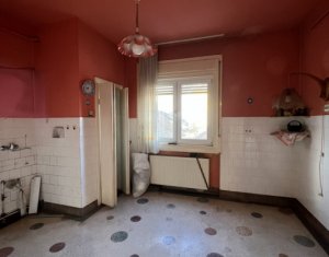Apartament 105mp, Centru, in spate CEC Bank 