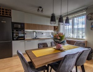  Apartament cu 3 camere, 77,2 mp, zona Iris/Chinteni, ultrafinisat