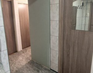 Apartament 3 camere, decomandat, 2 bai, 67 mp utili, Dambul Rotund