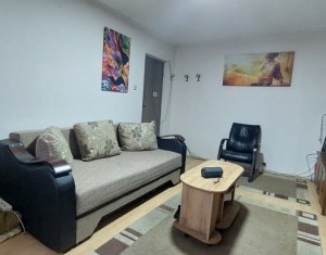 Apartament 3 camere, decomandat, 2 bai, 67 mp utili, Dambul Rotund