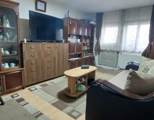 Apartament 3 camere, decomandat, 2 bai, 67 mp utili, Dambul Rotund