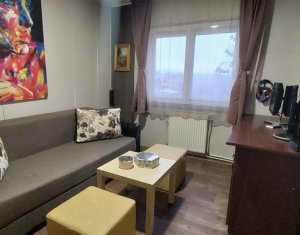 Apartament 3 camere, decomandat, 2 bai, 67 mp utili, Dambul Rotund