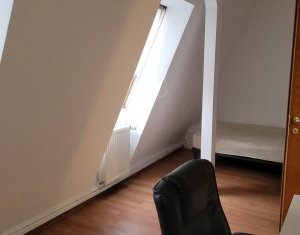 Appartement 4 chambres à vendre dans Cluj-napoca, zone Zorilor