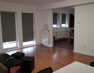 Appartement 4 chambres à vendre dans Cluj-napoca, zone Zorilor