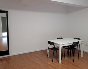 Appartement 4 chambres à vendre dans Cluj-napoca, zone Zorilor