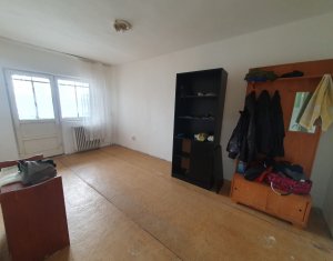 Apartament cu o camera, 27+9 mp balcon, zona Farmec