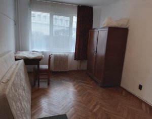 Vanzare apartament 3 camere confort sporit, 80mp, Plopilor