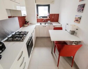 Apartament 3 camere decomandat, parcare, Borhanci, strada Erich Bergel