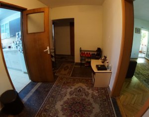 Vanzare apartament 4 camere, confort sporit, Gheorgheni, etaj 1