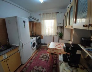 Sale apartment 3 rooms in Cluj-napoca, zone Manastur