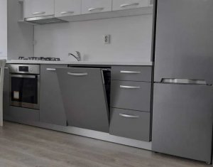 Apartament superfinisat, cu 2 camere si balcon, zona Piata 1 Mai