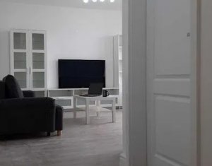 Apartament superfinisat, cu 2 camere si balcon, zona Piata 1 Mai