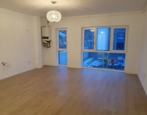 Apartament 3 camere, 2 bai, situat in Floresti, zona Teilor