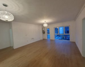 Apartament 3 camere, 2 bai, situat in Floresti, zona Teilor