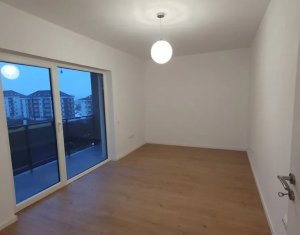 Apartament 3 camere, 2 bai, situat in Floresti, zona Teilor