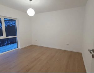 Apartament 3 camere, 2 bai, situat in Floresti, zona Teilor