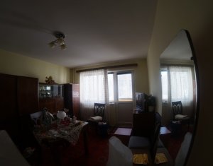 Apartament cu 2 camere, 51 mp, zona Primaverii