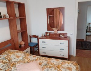 Appartement 4 chambres à vendre dans Cluj-napoca, zone Zorilor