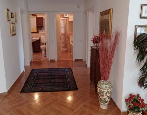 Appartement 4 chambres à vendre dans Cluj-napoca, zone Zorilor