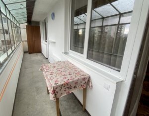 Apartament 3 camere 58 mp+balcon 10 mp, Gheorgheni