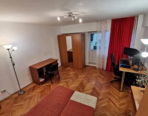 Apartament decomandat la etaj intermediar, zona Piata Marasti!