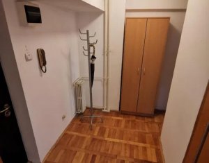 Apartament decomandat la etaj intermediar, zona Piata Marasti!