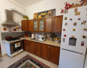 Apartament cu 2 cam la casa 60mp+250mp curte in Gruia, zona Garii