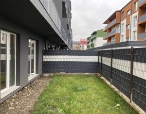 Apartament cu doua camere, cu gradina, finisat modern, zona Jysk