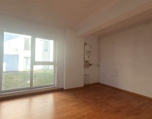 Apartament cu doua camere, cu gadina, finisat modern, zona  Jisk