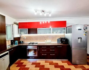 Appartement 4 chambres à vendre dans Cluj-napoca, zone Europa