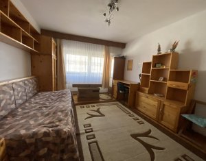 Apartament cu 2 camere, decomandat, strada Observatorului, cartierul Zorilor