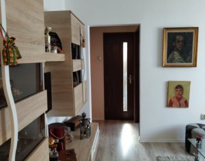 Apartament 3 camere, 56 mp utili plus balcon, strada Retezat, Manastur