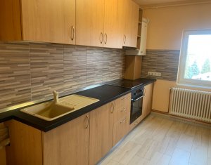 Apartament 3 camere, doua bai, doua balcoane, Marsti, zona strazii Gorunului