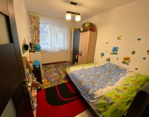 Vanzare apartament 3 camere in Floresti