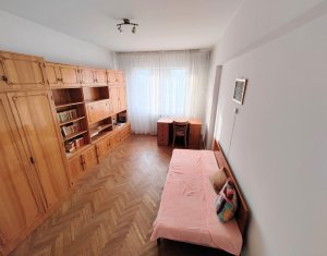 Apartament 3 camere, 97 mp utili, garaj, zona strazii Horea