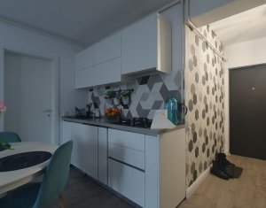 Apartament cu 3 camere, finisat si mobilat, zona Urusagului