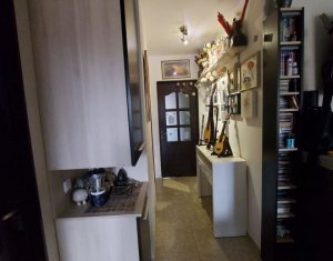 Vand apartament 3 camere, strada Tautului, zona Parc Poligon,  Floresti