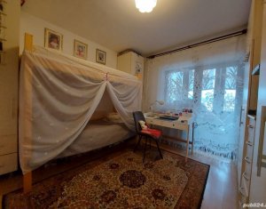 Vand apartament 3 camere, strada Tautului, zona Parc Poligon,  Floresti