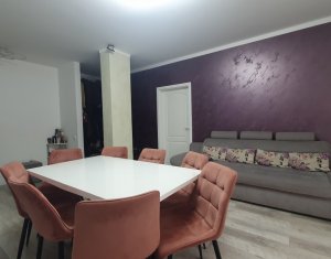 Apartment 3 rooms for sale in Floresti