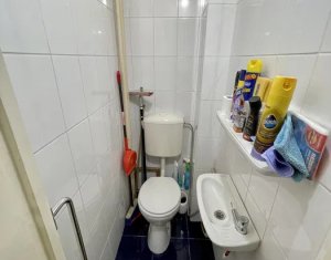 Appartement 4 chambres à vendre dans Cluj-napoca, zone Manastur