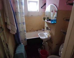 Appartement 4 chambres à vendre dans Cluj-napoca, zone Manastur