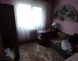 Apartament cu 4 camere, semidecomandat, Manastur