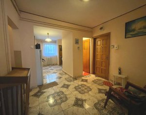 Apartament 3 camere, 2 bai, 95 mp totali, finisat, zona Platinia