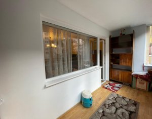 Apartament 3 camere, 2 bai, 95 mp totali, finisat, zona Platinia