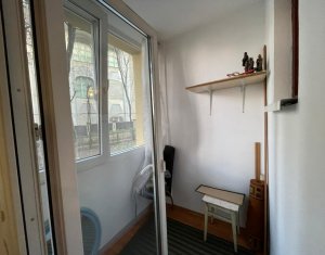 Apartament 3 camere, 2 bai, 95 mp totali, finisat, zona Platinia