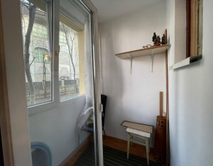 Apartament 3 camere, 2 bai, 95 mp totali, finisat, zona Platinia