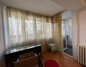 Apartament 3 camere, 2 bai, 95 mp totali, finisat, zona Platinia
