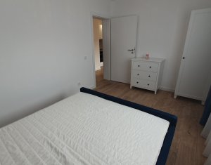 Apartament cu 3 camere, mobilat si utilat, strada Cetatii