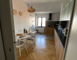 Appartement 4 chambres à vendre dans Cluj-napoca, zone Andrei Muresanu