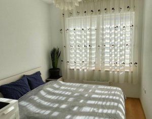Apartament cu 2 camere, decomandat, Floresti - Sesul de Sus